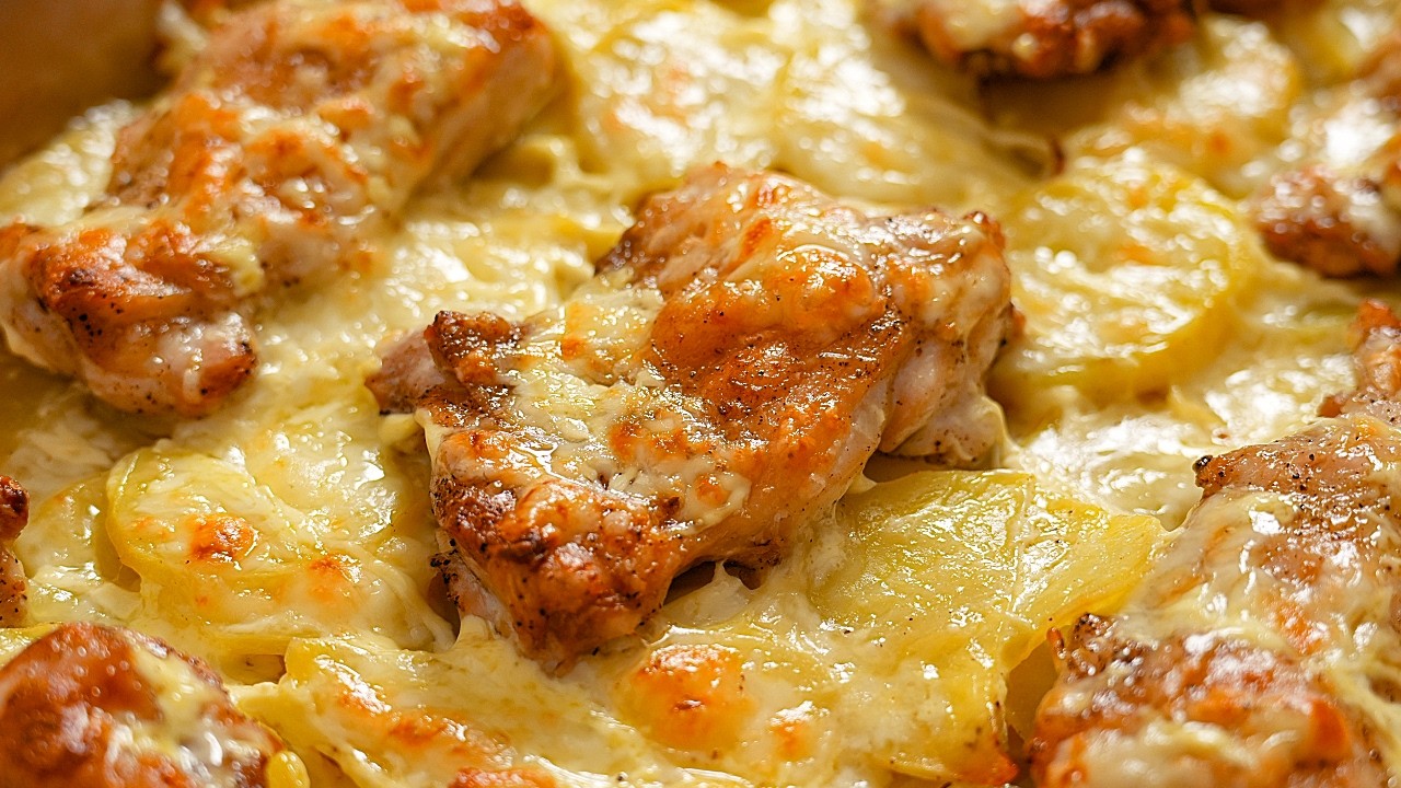 Перевернутый чемодан - ОЧЕНЬ УДАЧНЫЙ рецепт! Картошка с курицей под вкусной хрустящей корочкой