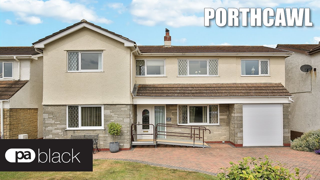 4 BEDROOM PROPERTY FOR SALE: PORTHCAWL