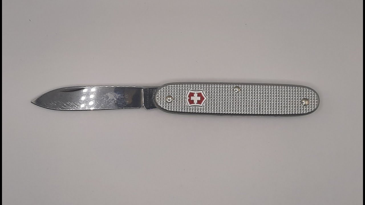 Нож Victorinox Swiss Army 1 Пионер всем ножам пример