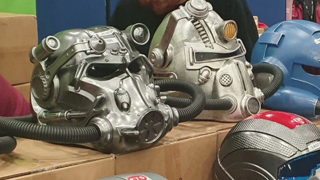 Fallout: 2 Helmets from Fallout