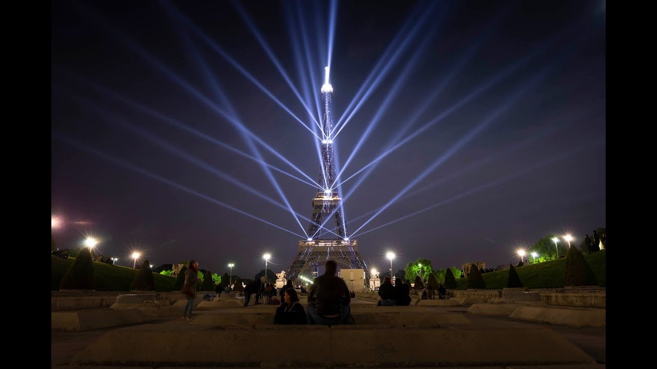 Timelapses 130 ans de la TOUR EIFFEL par Bruno Seillier - P38/52