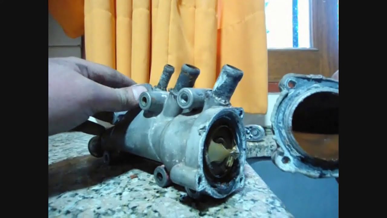 COMO CAMBIAR-REPARAR BASE PORTA TERMOSTATO FORD FIESTA-ECOSPORT-KA MOTOR ZETEC-ROCAM.