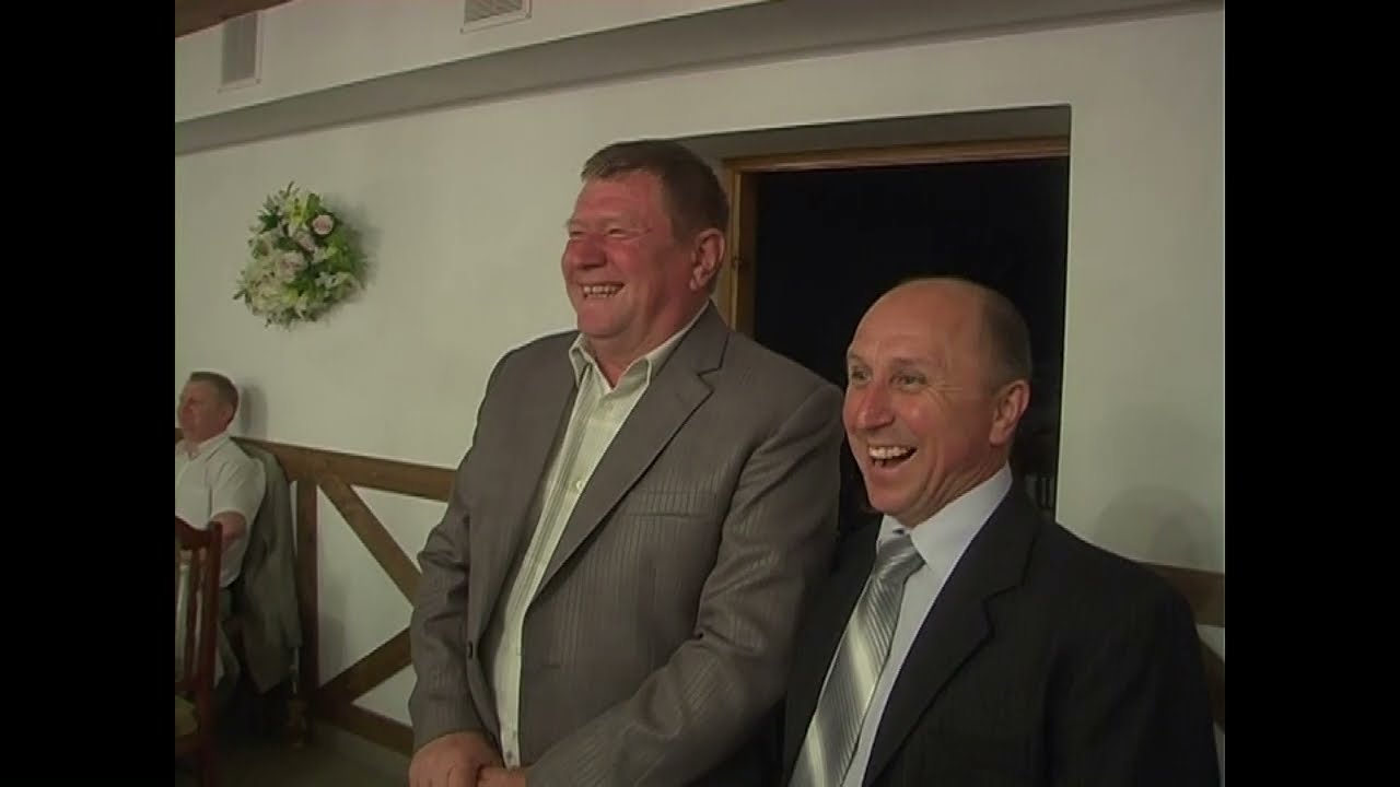 ВИПУСКНИЙ ВЕЧІР 2012, СЕЛО НОВИЦЯ.ЗАСТІЛЬНІ ПІСНІ. АРХІВ 2012