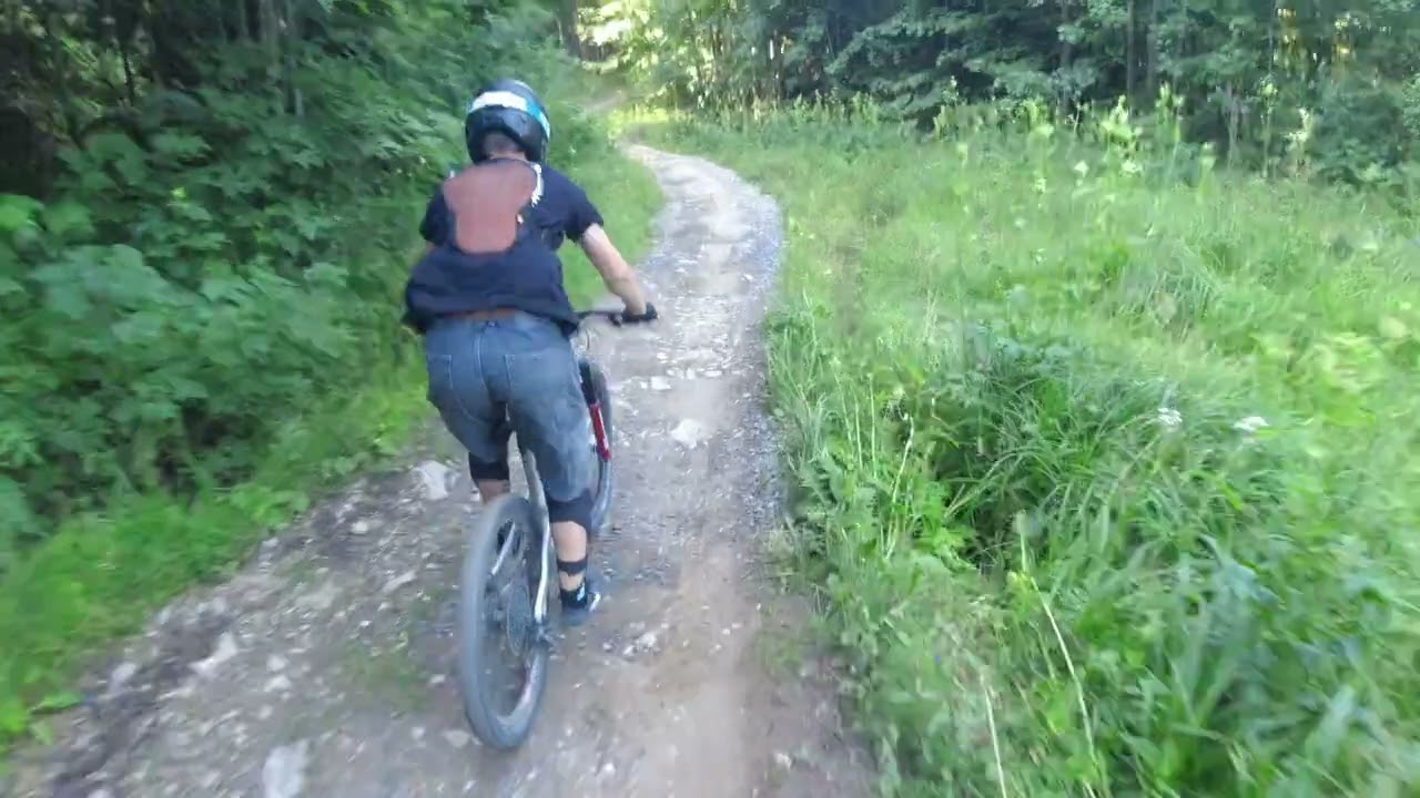Pleney to Les Gets  // Blue trail // Morzine bikepark // 2025