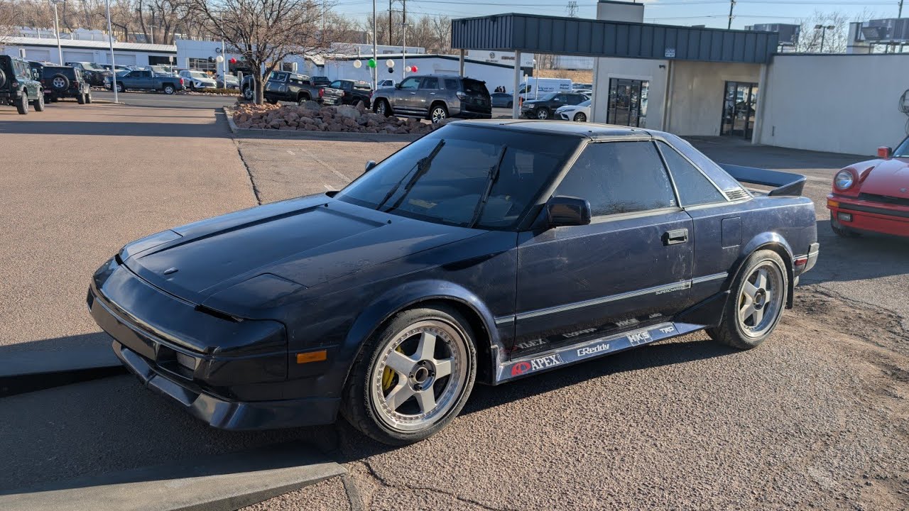 I picked up a new MR2! // New plans and builds!