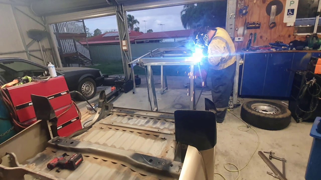 turning a ute tub into a trailer
