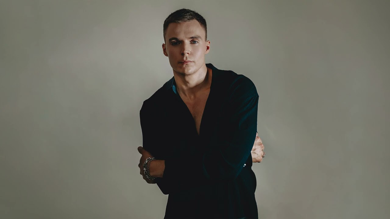 Elias Kaskinen - Meidän tässä kuuluisi rakastuu (Official Audio)