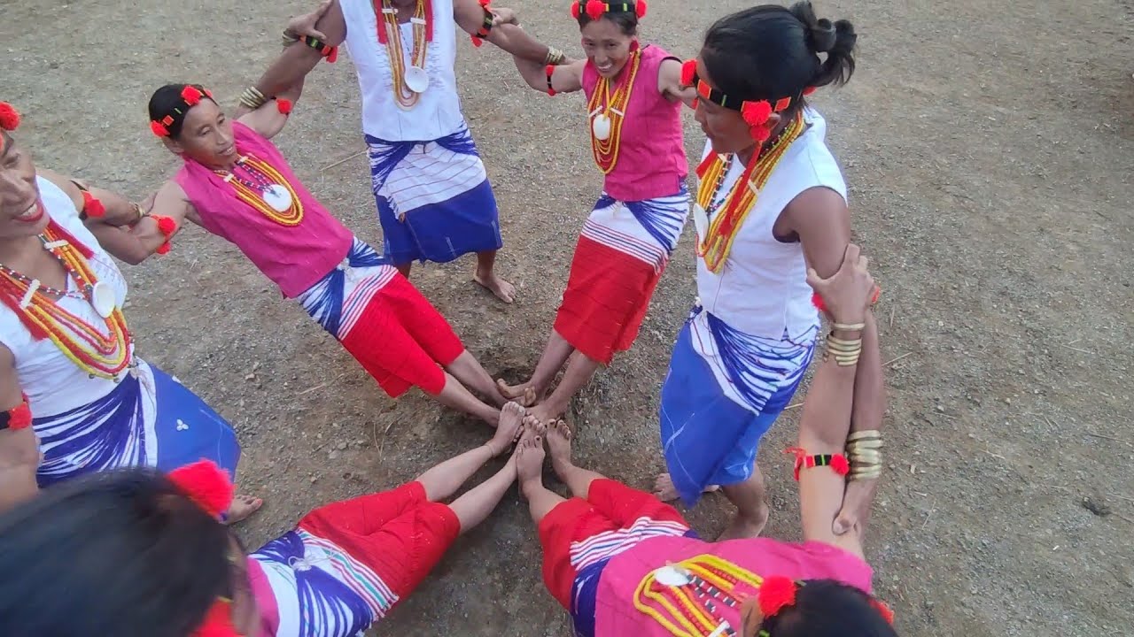khumaisü women's folk dance group presenting at yemshe festival shilloi lake