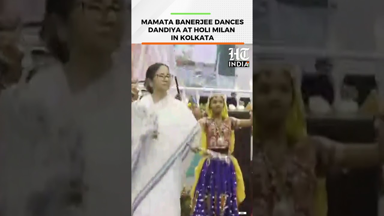 Mamata Banerjee Celebrates Holi Milan Samaroh with Dandiya in Kolkata | HT India