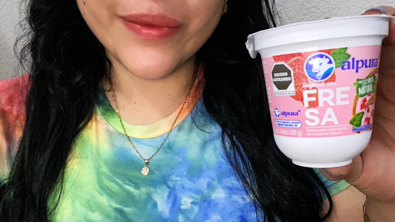 ASMR español comiendo yogurt de fresa 🍓 SIN HABLAR