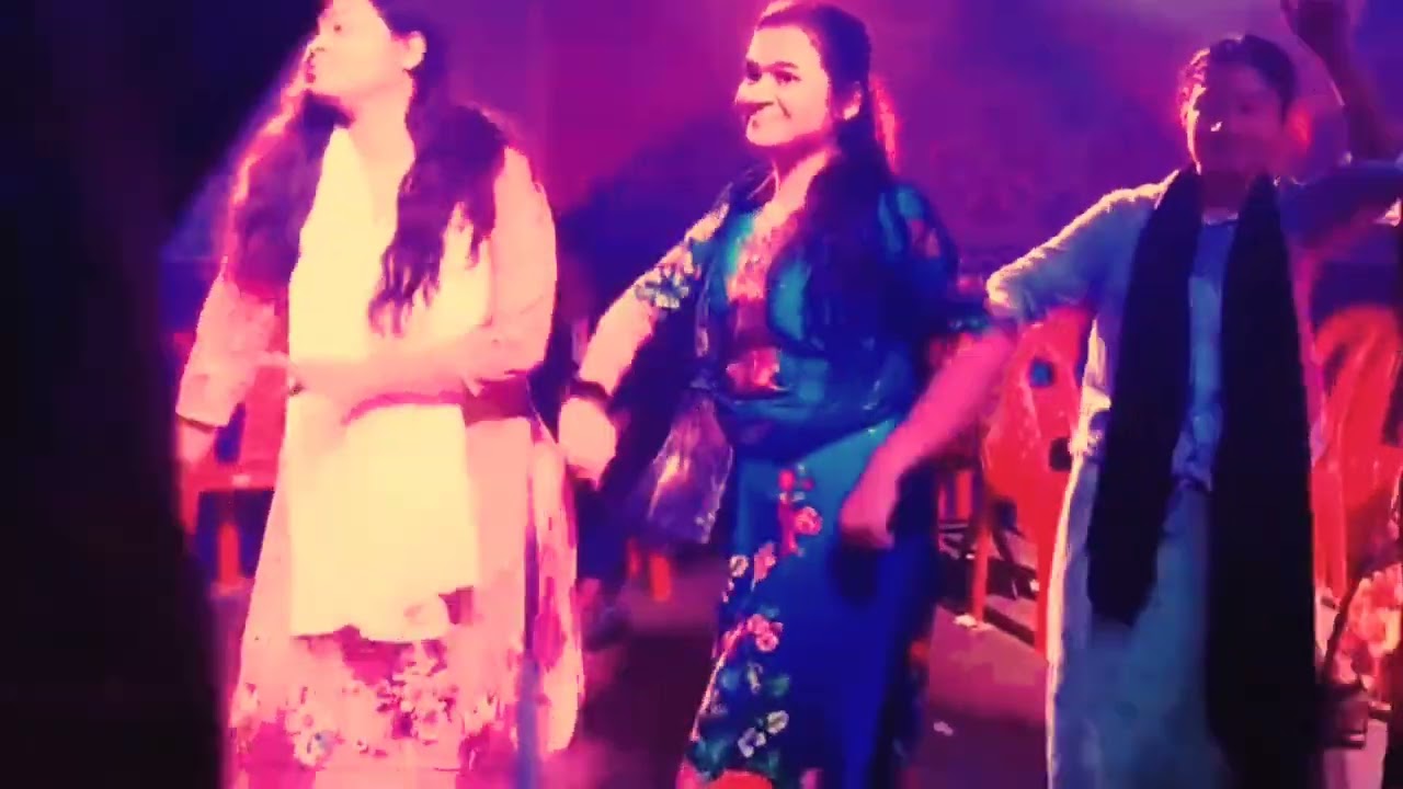 কি ডান্স এরকম ডান্স কখনো#hindisong #poolparty #poolparty #waterslide #love #waterpark