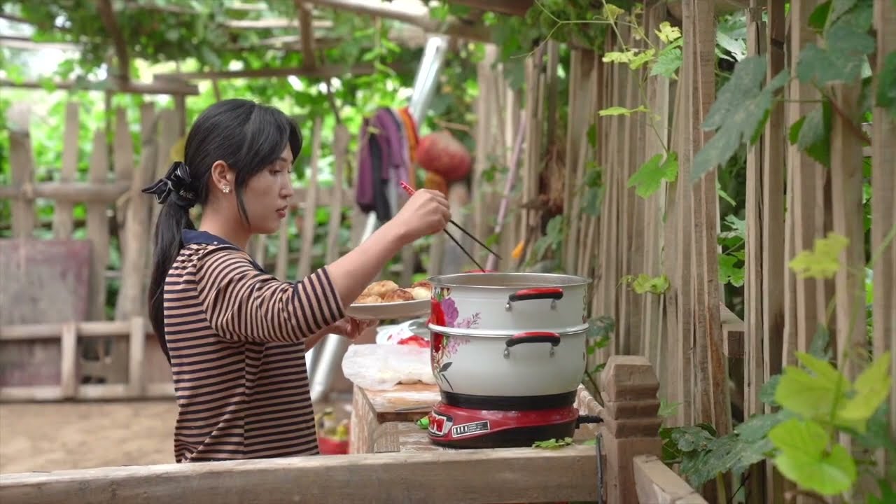 Uyghur Garden Village Cooking - Manta | Steamed Bun