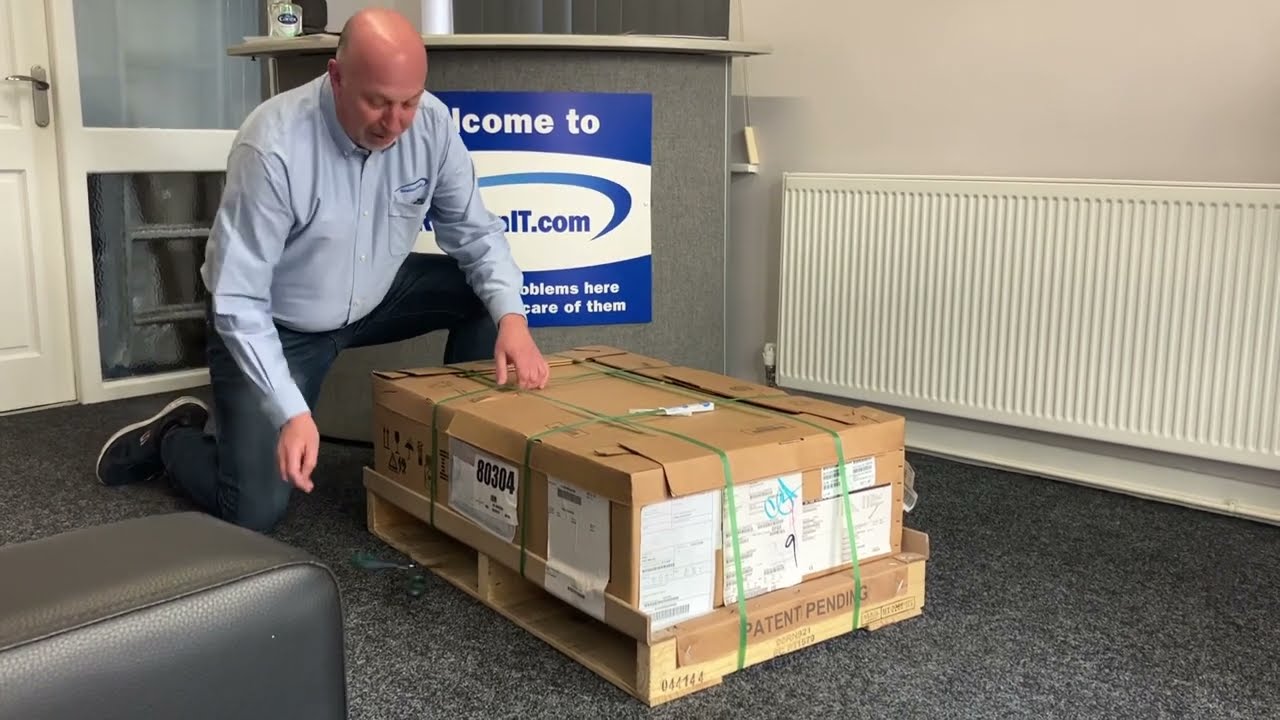 Unboxing 7063-CR2 Power9 HMC Hardware Management Console Part 1