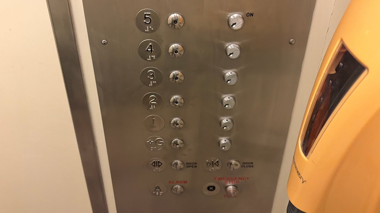 (2026 Revisit) 1968 Dover (Mod By PTL) Hydraulic Elevator @ Dimond Library Durham, NH