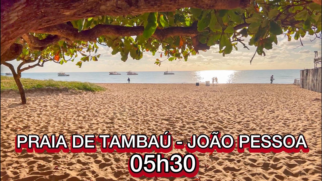 Praia de Tambaú, em João Pessoa, às 5h30 da manhã, no nascer do sol. #praiadetambau #joaopessoa
