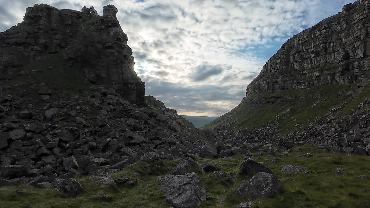 Alport Castles Wildcamp