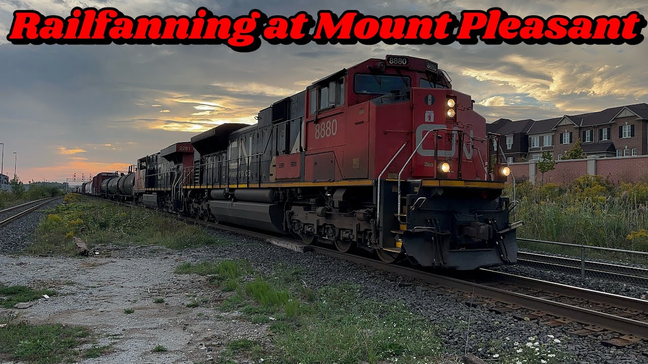 (Collaboration!) Awesome railfanning at Mount Pleasant GO￼ (9/20/2024)