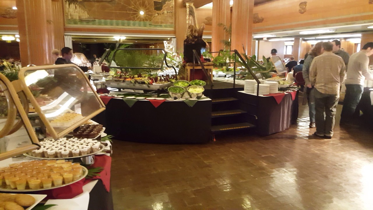 QUEEN MARY BREAKFAST BRUNCH