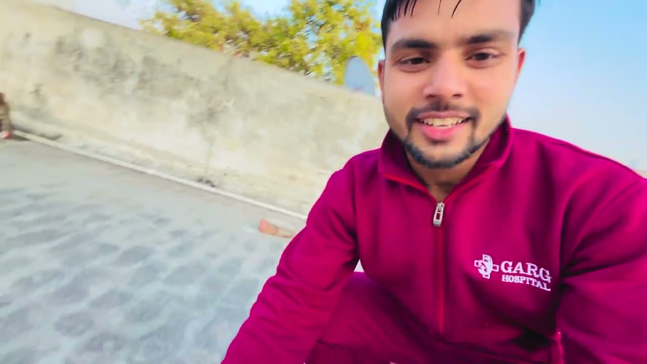 Bandar ko khilaye chips & chay || aaj ka content Bandar || 🐒
