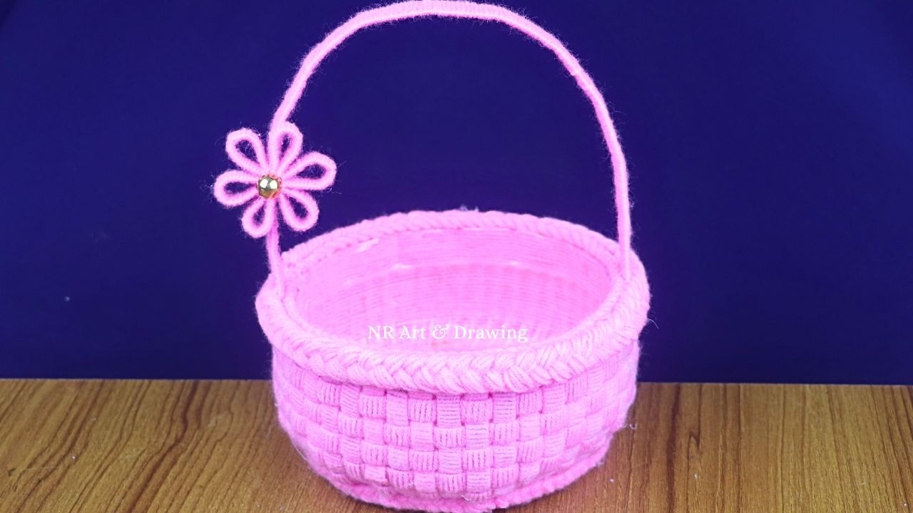 WOW! Make a CUTE Basket from Woolen Yarn! So Easy!