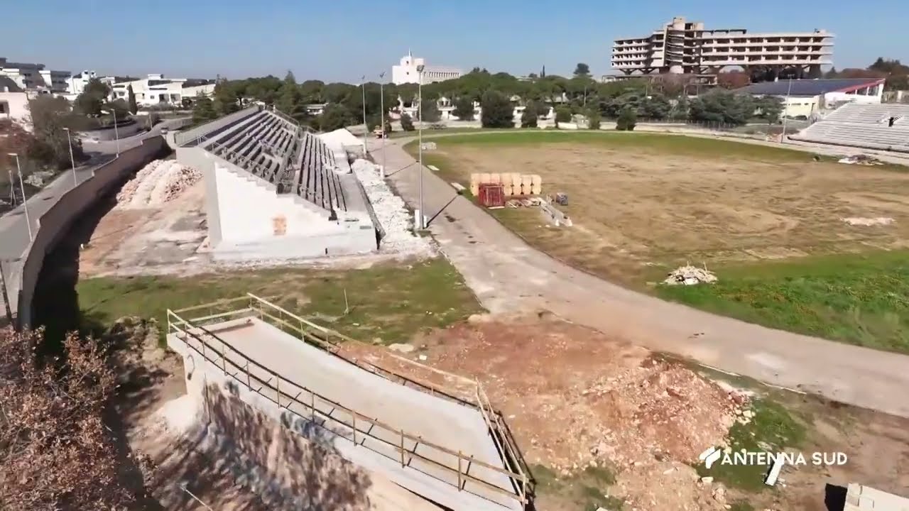 29 GIUGNO 2024 - MARTINA FRANCA (TA) - ABBATTUTO IL MURAGLIONE DELLO STADIO PERGOLO