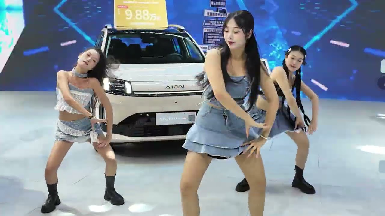 Dance Performance | Auto Show in China | Car Show Girls