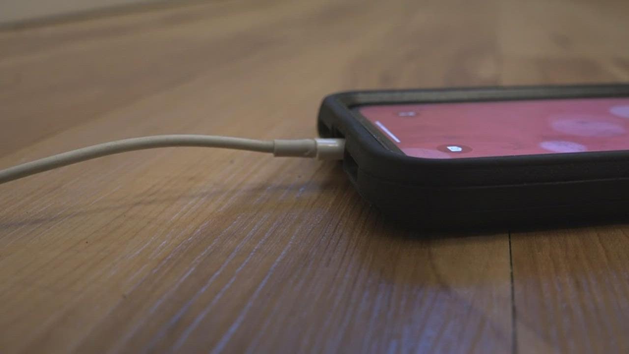 Ways to protect your smartphone from cold temperatures