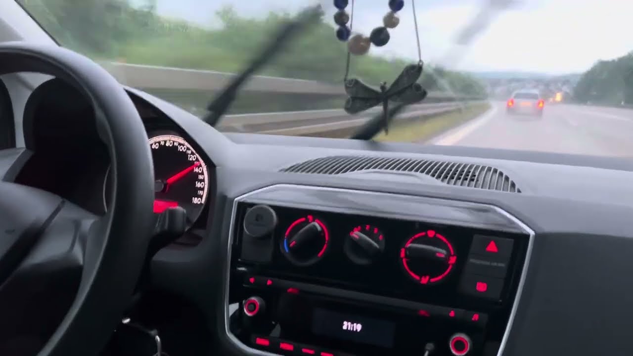 VW UP 1.0 MPI full turtle in Germany A81 AUTOBahn 😳#topspeed #autobahn