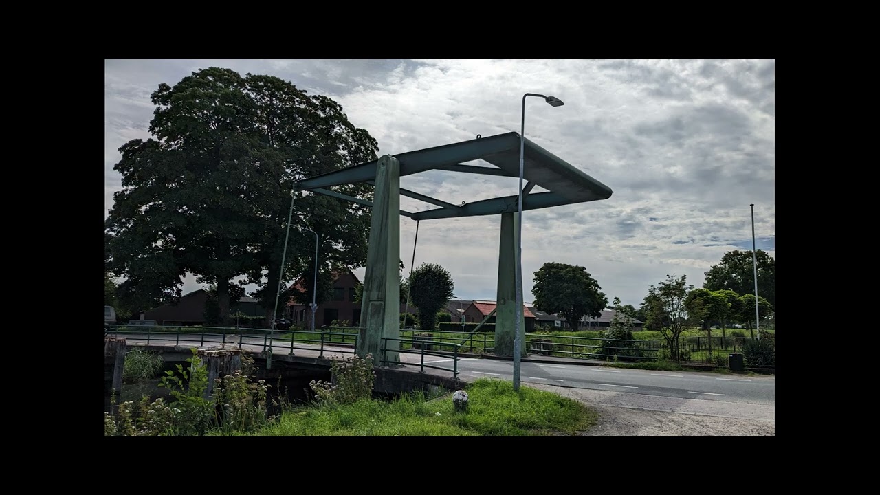 Apeldoornse kanaal langsfietsen ‐ Gemaakt met Clipchamp