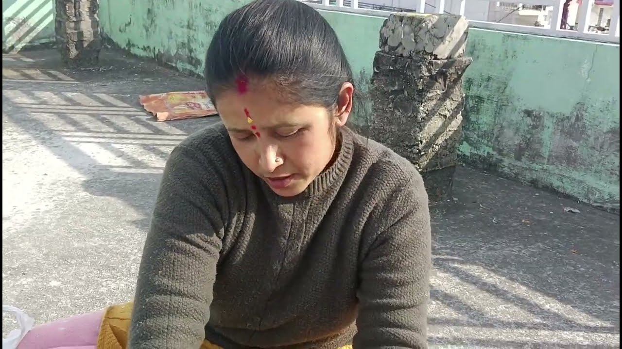 आज किया महीनों के लिए अदरक स्टोर 😋 आप भी करना #पहाड़ीlife #newvlog #pahadi #pithoragarh 