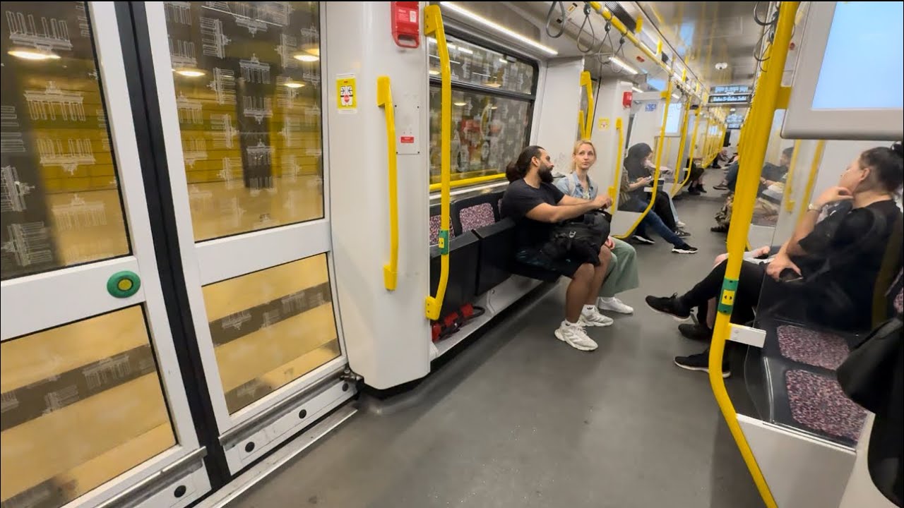 U-Bahn Berlin Mitfahrt im IK auf der U5 von Magdalenenstraße bis Lichtenberg #train #metro