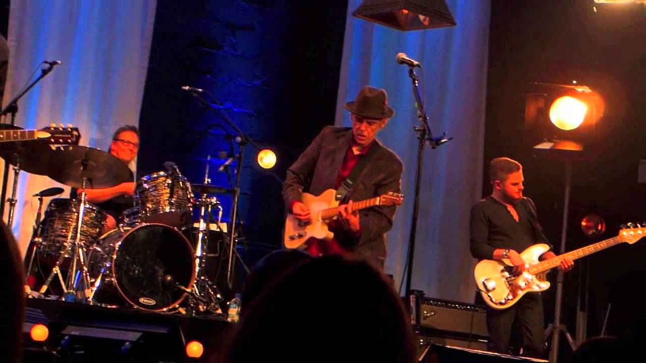 John Hiatt & The Combo, Riding With The King