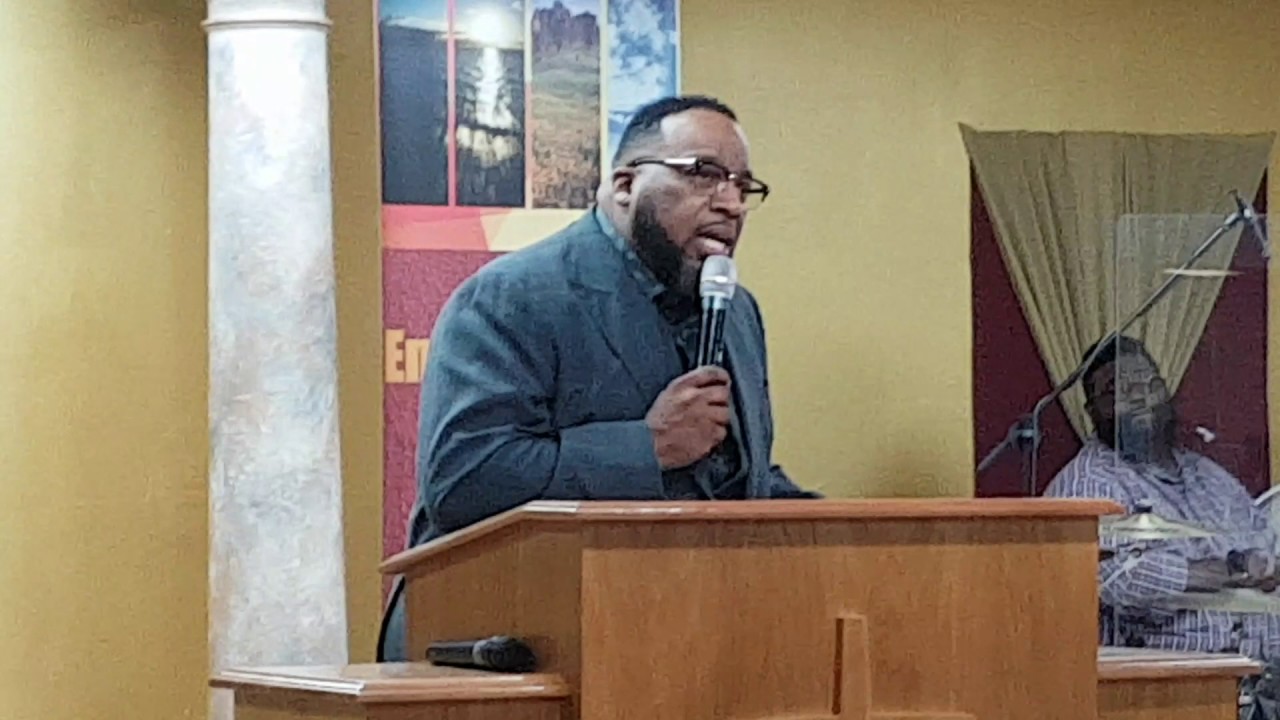 Bishop Marvin Sapp Singing 