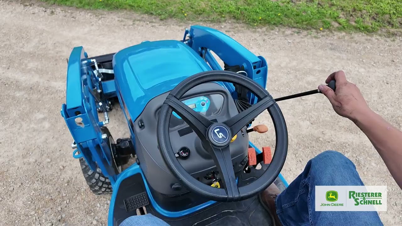 John Deere 1025R против LS MT125 | Сравнение компактных тракторов от Riesterer & Schnell