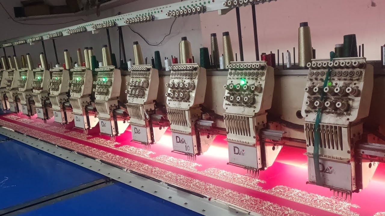 Embroidery machine Bareilly mein Banti Hui fancy Saree suit dupatta dresses 🥻