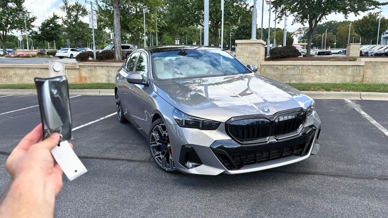 What Makes the 2026 BMW 550e So Cool?