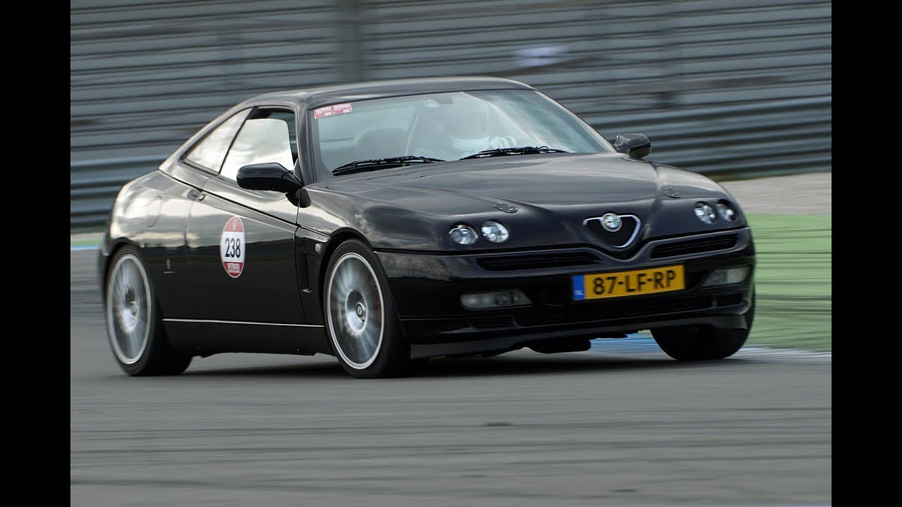 Alfa Romeo GTV 3,0 V6 24V track session Italia a Zandvoort 2017