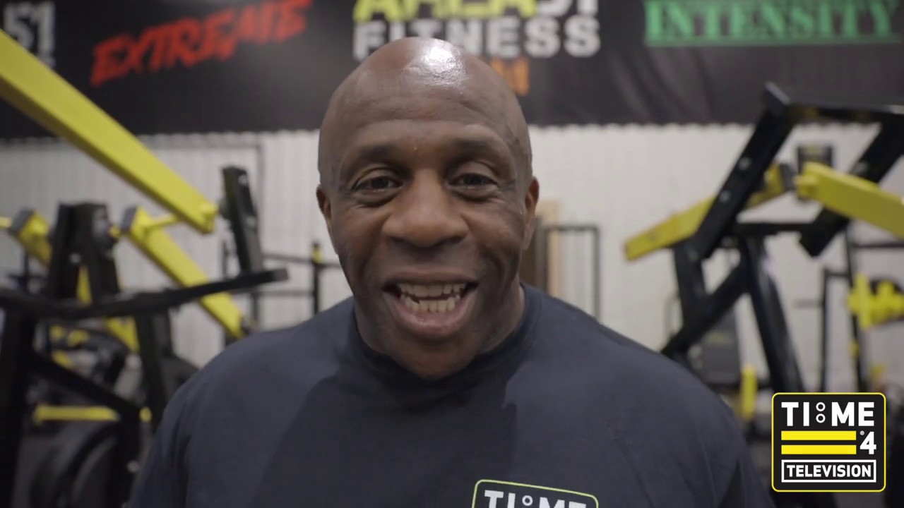 Time 4 Nutrition Athlete Pat Warner at Area 51 showing us his favourite Bodybuilding Exercises