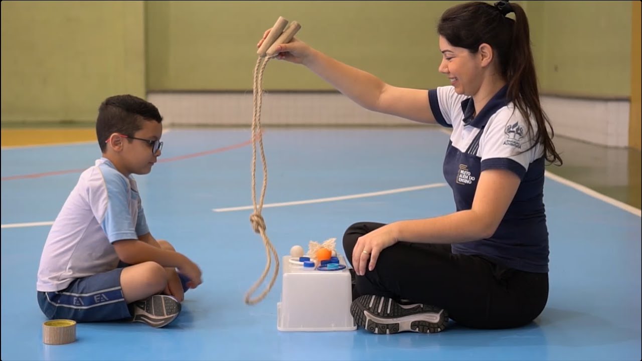 Aula de Educação Física - Tempo de reação e orientação espaço temporal -  Brincadeira do Pêndulo
