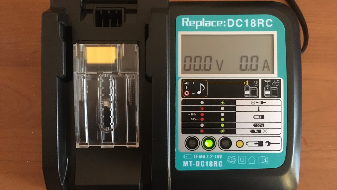 Зарядное устройство и аккумулятор с AliExpress реплика MAKITA DC18RC 18V LXT