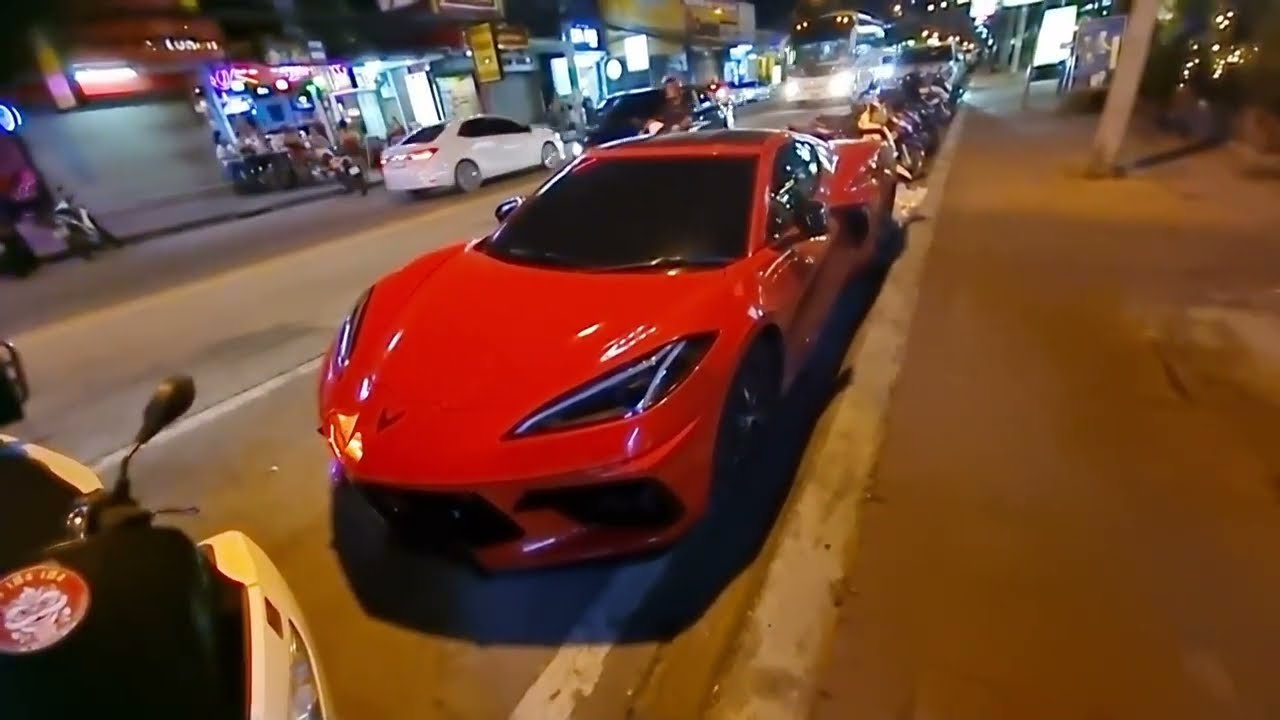 PATTAYA Naklua Road am Abend. 👍👌🙏