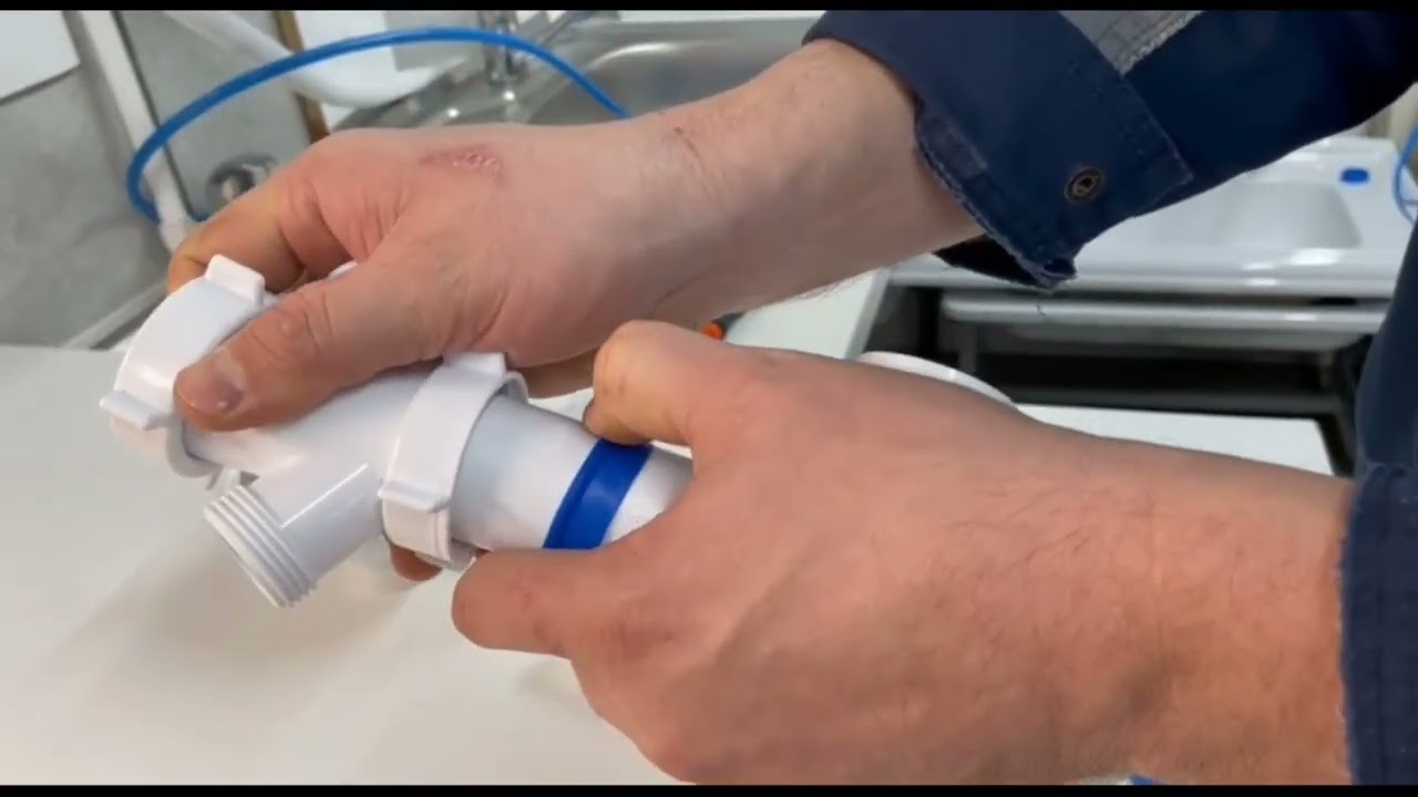 Сифон для мойки Equation d.90mm с переливом и двумя отводами. Установка на мойку.