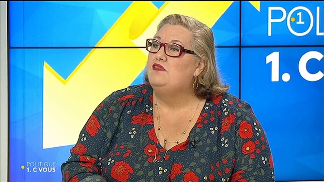 Politique 1. C Vous : Jessy Xavier re&ccedil;oit Sophie Charles, maire de Saint - Laurent du Maroni