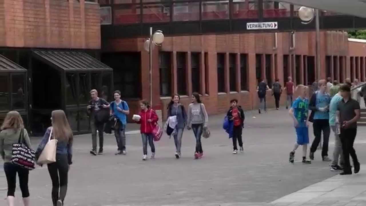 Integration statt Verbot: Realschule Aspe nutzt Smartphones im Unterricht