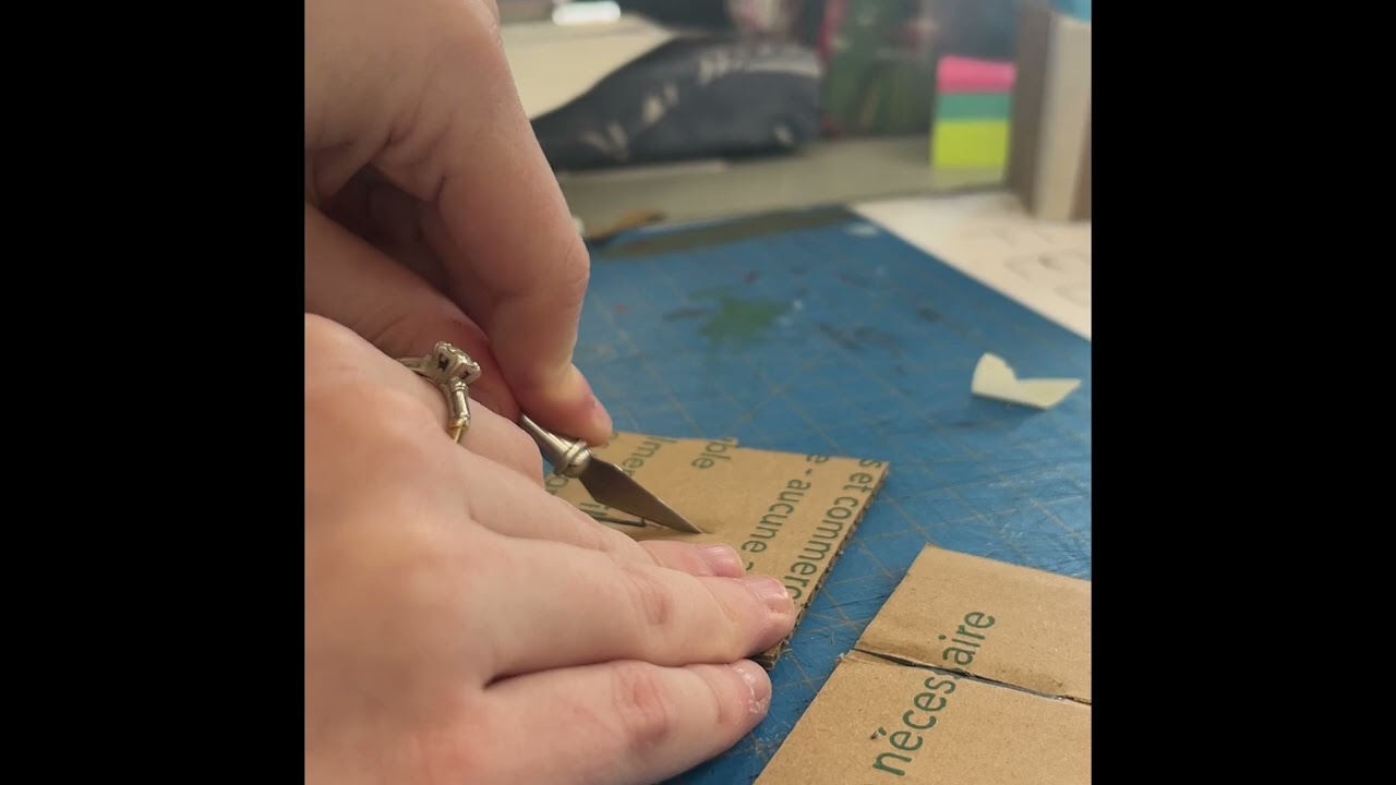 Slot-To-Slot Cardboard Attachment Technique