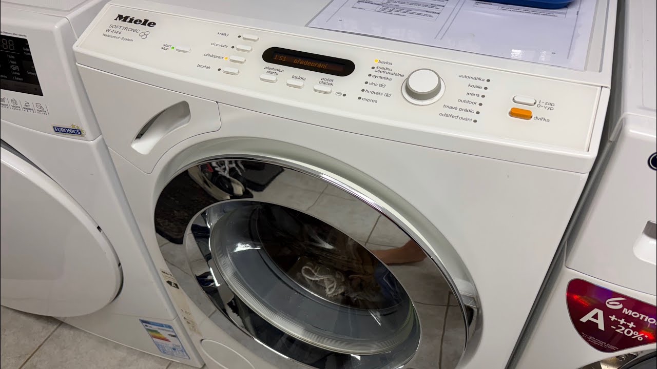 Miele W 4144 SOFTTRONIC Washing machine start wash :) 