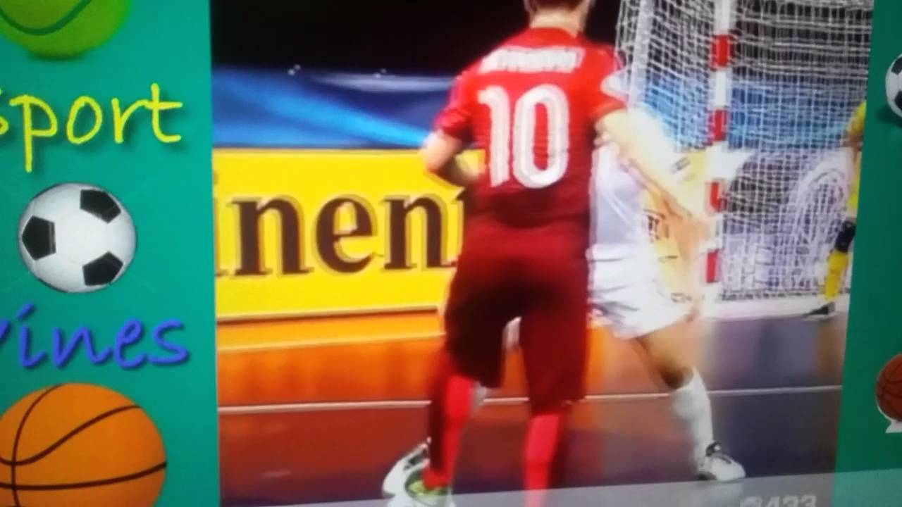 Soccer vines reaction