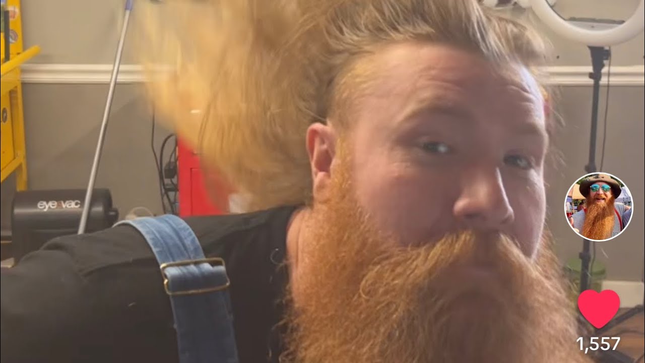 Меня стрижет Ной &mdash; Поющий Парикмахер🎤💈