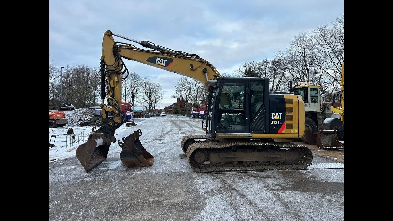 25.050 - Offered for sale! Caterpillar 312EL With two buckets and powertilt!
