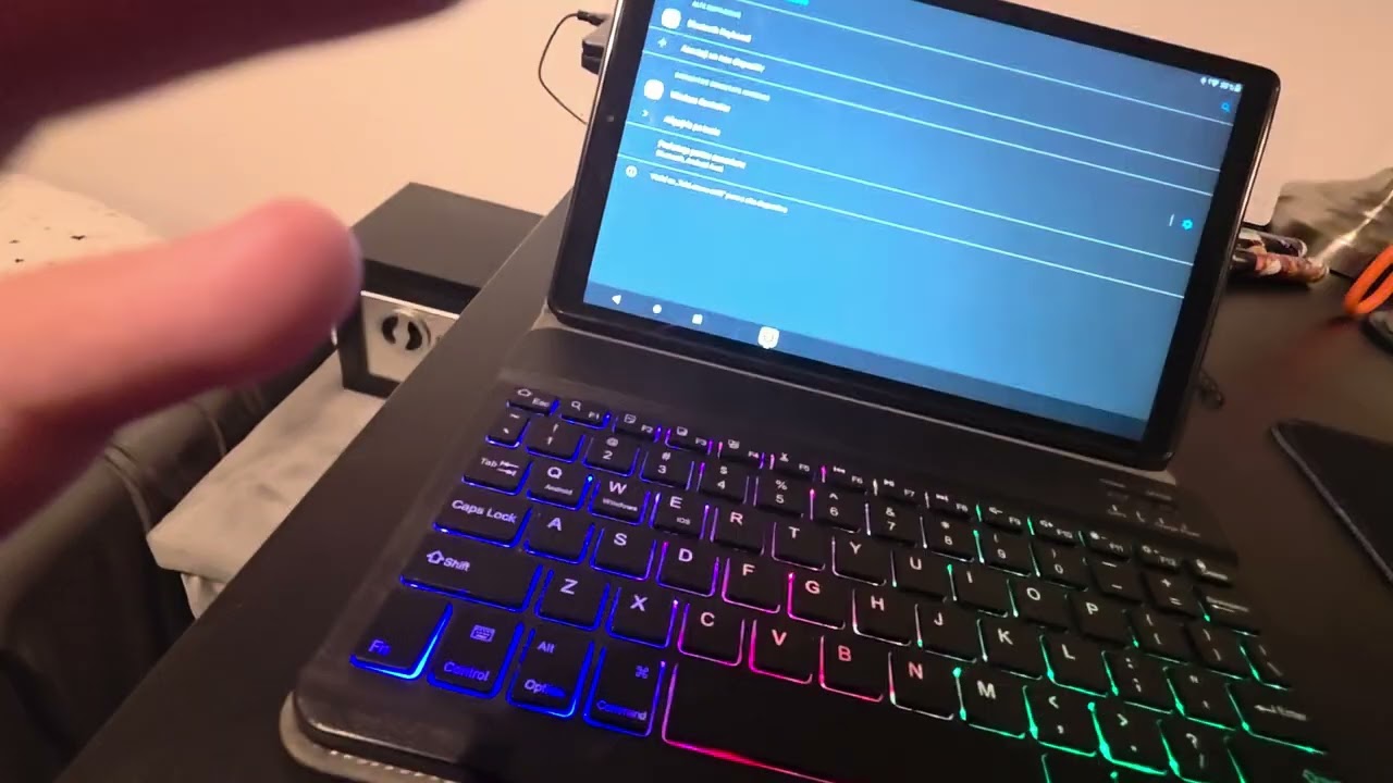 Am primit tastatura si mose-ul de la Mos Niculae.